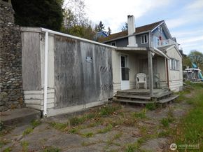 1239 Colchester Drive E, Port Orchard WA 98366