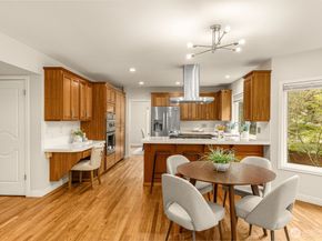 15409 101st Place NE, Bothell WA 98011