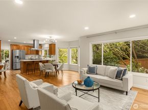 15409 101st Place NE, Bothell WA 98011