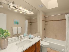 15409 101st Place NE, Bothell WA 98011