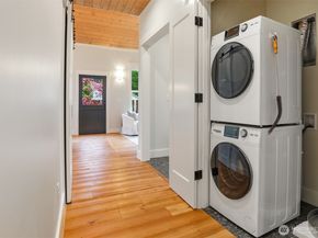 2327 NE 127th Street B, Seattle WA 98125