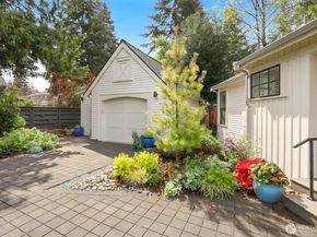 2327 NE 127th Street B, Seattle WA 98125