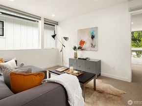 2418 6th Avenue W, Seattle WA 98119