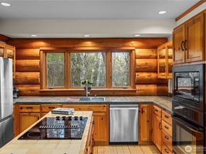 7200 NE Day Road W, Bainbridge Island WA 98110