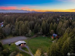 7200 NE Day Road W, Bainbridge Island WA 98110