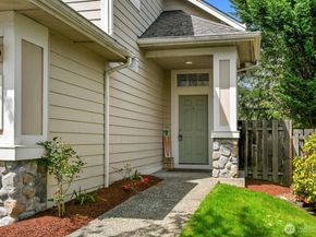 25052 SE 43rd Way, Sammamish WA 98029
