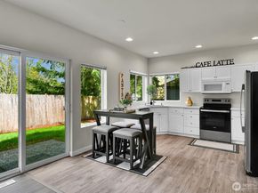 25052 SE 43rd Way, Sammamish WA 98029