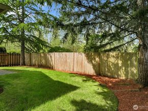 25052 SE 43rd Way, Sammamish WA 98029