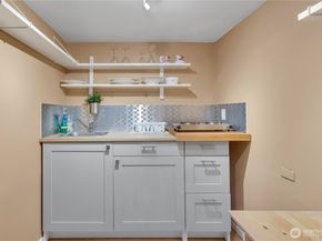 2307 SW myrtle Street, Seattle WA 98106
