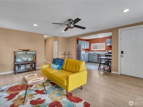2307 SW myrtle Street, Seattle WA 98106