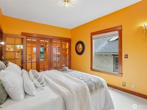 1514 NE 70th Street, Seattle WA 98115