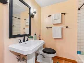 1514 NE 70th Street, Seattle WA 98115