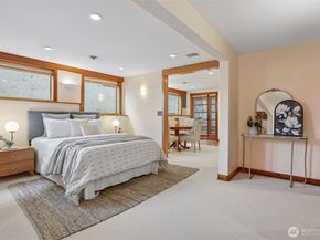 1514 NE 70th Street, Seattle WA 98115