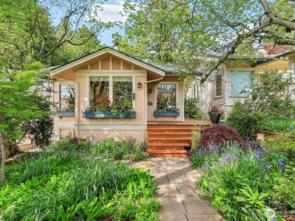 1514 NE 70th Street, Seattle WA 98115