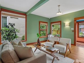 1514 NE 70th Street, Seattle WA 98115