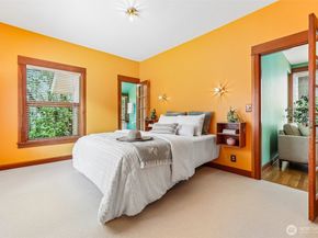 1514 NE 70th Street, Seattle WA 98115