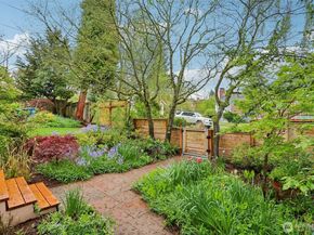 1514 NE 70th Street, Seattle WA 98115