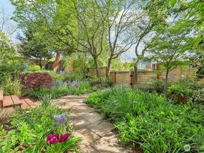 1514 NE 70th Street, Seattle WA 98115