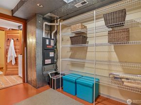 1514 NE 70th Street, Seattle WA 98115