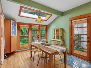 1514 NE 70th Street, Seattle WA 98115