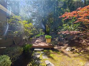 327 108 Avenue SE, Bellevue WA 98004