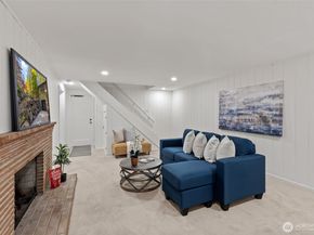 327 108 Avenue SE, Bellevue WA 98004