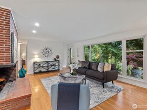 327 108 Avenue SE, Bellevue WA 98004