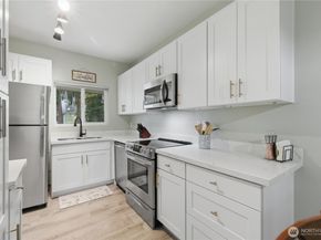5804 200th Street SW C, Lynnwood WA 98036