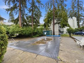 5804 200th Street SW C, Lynnwood WA 98036