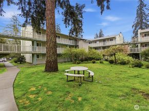 5804 200th Street SW C, Lynnwood WA 98036