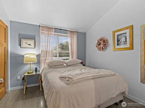9010 18th Avenue SW B, Seattle WA 98106