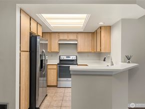 1300 Bellevue Way NE 2, Bellevue WA 98004