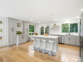 132 224th Street SE, Bothell WA 98021