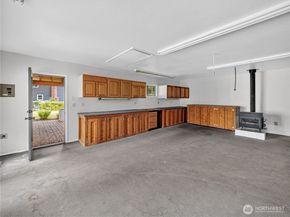 3306 217th Place SE, Sammamish WA 98075