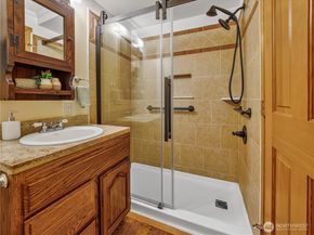 3306 217th Place SE, Sammamish WA 98075