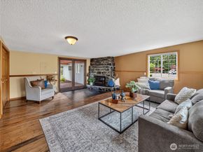 3306 217th Place SE, Sammamish WA 98075