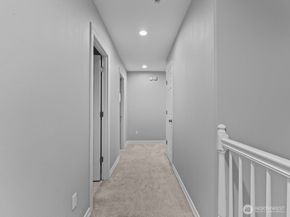 Undisclosed Address #2520092, Kent WA 98031