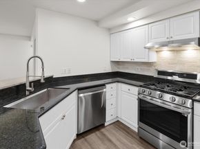 400 228th Street SW D102, Bothell WA 98021