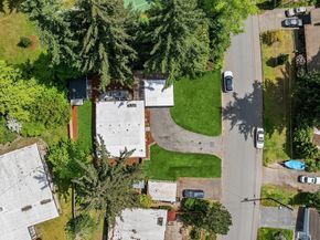 15634 SE 8th Street, Bellevue WA 98008