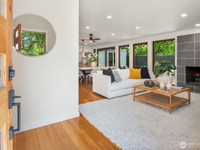 15634 SE 8th Street, Bellevue WA 98008