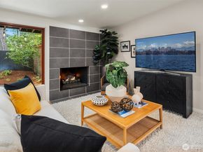 15634 SE 8th Street, Bellevue WA 98008