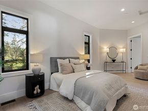 13970 Manzanita Road NE, Bainbridge Island WA 98110