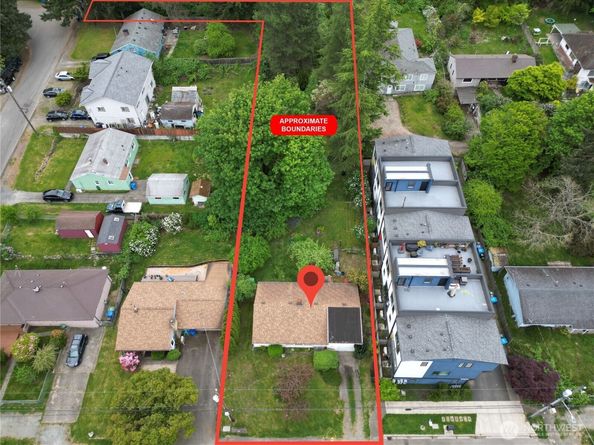 18034 10th Avenue NE, Shoreline WA 98155