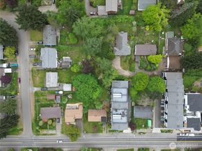 18034 10th Avenue NE, Shoreline WA 98155
