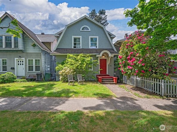 5231 12th Avenue NE, Seattle WA 98105