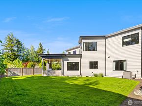 5225 114th Ave NE, Kirkland WA 98033