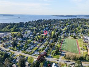 3402 48th Avenue SW, Seattle WA 98116