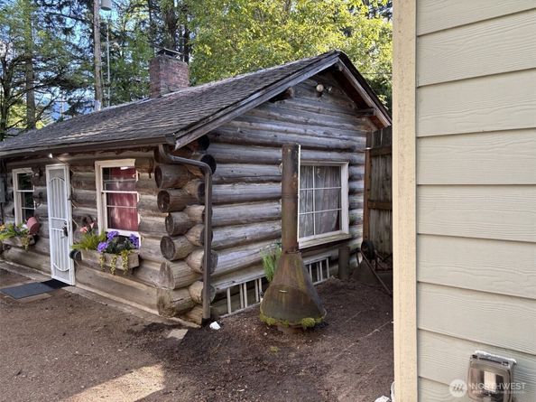 541 NE Alder Street, Issaquah WA 98027