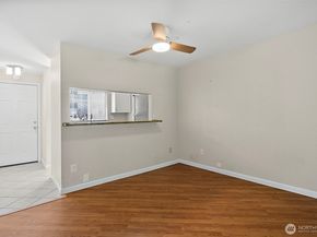 1040 S 320th Street 5, Federal Way WA 98003