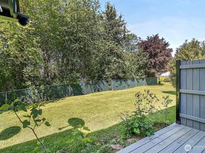 1040 S 320th Street 5, Federal Way WA 98003